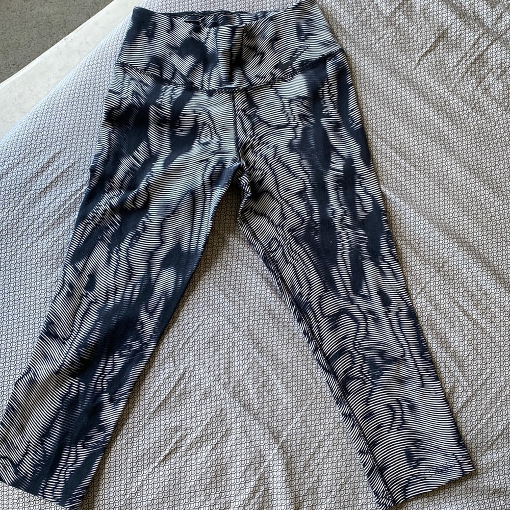 Nike crop leggings in XS